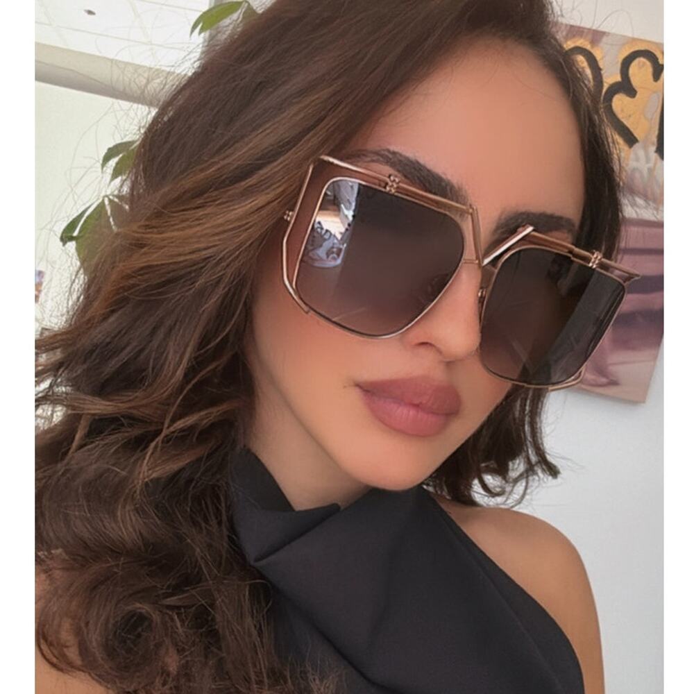 NEW Valentino VLS116-A Gold Grey Oversized Square Sunglasses